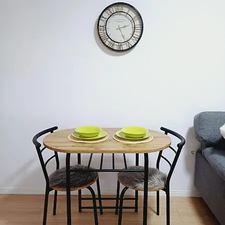 Regis Apartment